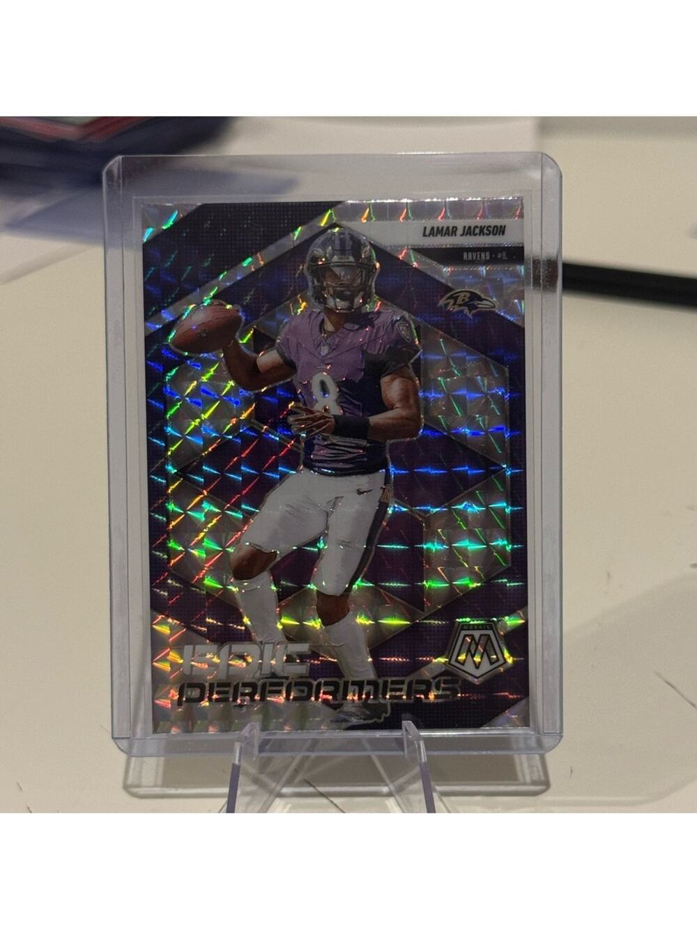 🔥 2025 Lamar Jackson Panini Mosaic Purple Reactive Epic Performers Prizm.